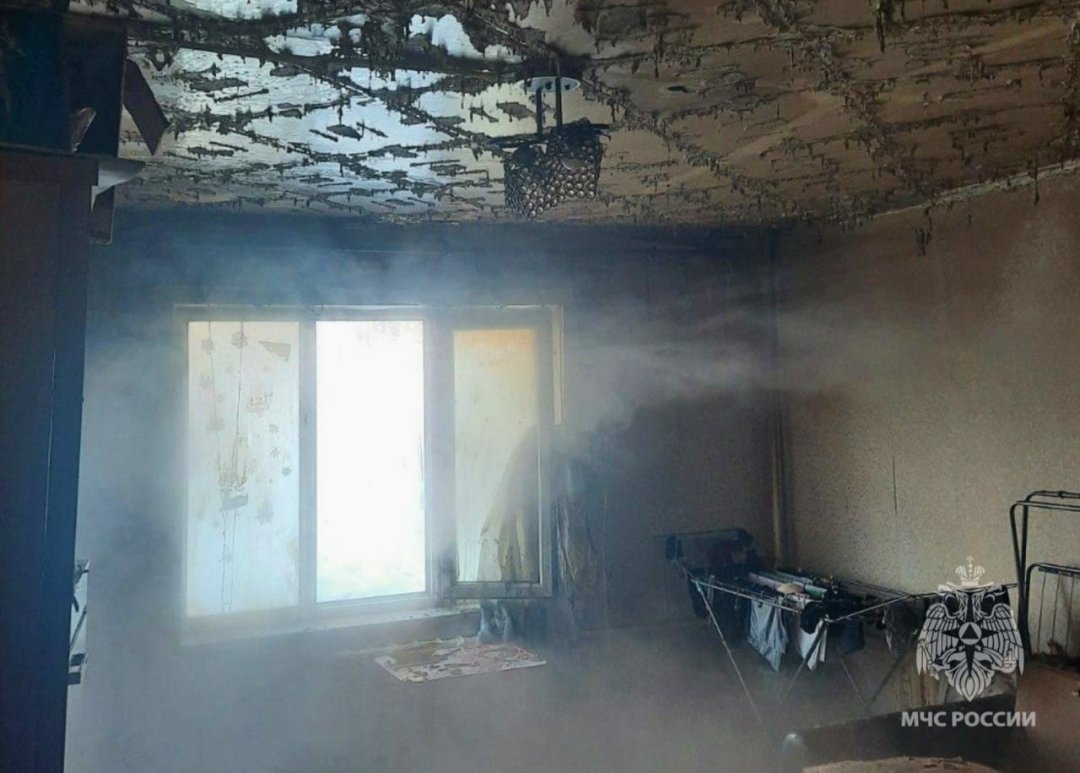 В г. Тынде Амурской области огнеборцами спасены двое детей